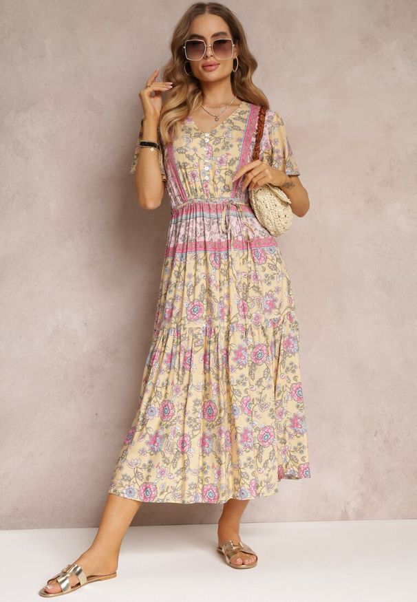 Renee - Żółta Kwiecista Sukienka Midi z Gumką w Pasie i Falbanką przy Rękawach Hachitane. Okazja: na co dzień. Kolor: żółty. Materiał: materiał. Typ sukienki: proste. Styl: boho, casual. Długość: midi
