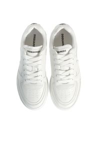 DSQUARED2 - Dsquared2 Sneakersy | SNM024835605520 | Mężczyzna | Biały. Okazja: na co dzień. Kolor: biały. Materiał: skóra. Sport: bieganie