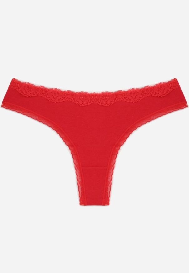 Born2be - Czerwone Majtki z Bawełną Typu Stringi Ozdobione Koronką Cirilise. Kolor: czerwony. Materiał: bawełna, koronka. Wzór: aplikacja, koronka
