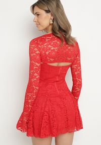 Born2be - Czerwona Rozkloszowana Sukienka Koktajlowa z Koronką i Bolerkiem Eyrfedi. Okazja: na randkę, na ślub cywilny, na wesele. Kolor: czerwony. Materiał: koronka. Długość rękawa: na ramiączkach. Wzór: koronka. Styl: wizytowy #2