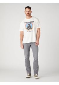 Wrangler - WRANGLER AMERICANA TEE MĘSKI T-SHIRT KOSZULKA LOGO NADRUK OFF WHITE W7CBEE737. Wzór: nadruk