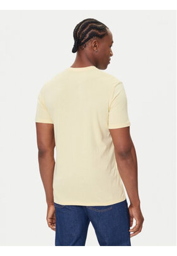 Calvin Klein Jeans T-Shirt Gradient Monogram LV04RC859G Żółty Regular Fit. Kolor: żółty. Materiał: bawełna. Wzór: gradientowy