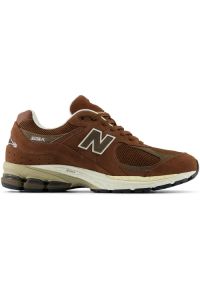 Sneakersy unisex New Balance M2002RFF. Kolor: brązowy. Materiał: guma, skóra. Szerokość cholewki: normalna