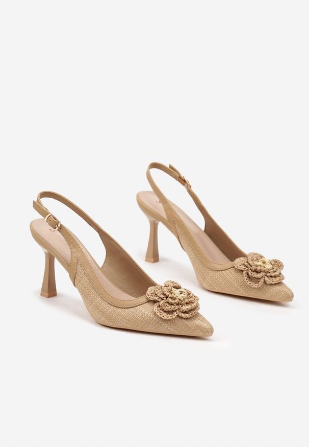 Born2be - Ciemnobeżowe Plecione Sandały Slingback na Szpilce Zdobione Kwiatową Aplikacją Willifia. Okazja: na co dzień. Zapięcie: pasek. Kolor: beżowy. Materiał: jeans. Wzór: aplikacja, kwiaty. Obcas: na szpilce. Styl: casual