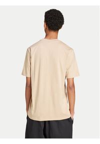 Adidas - adidas T-Shirt Mono IX6747 Beżowy Regular Fit. Kolor: beżowy. Materiał: bawełna #3