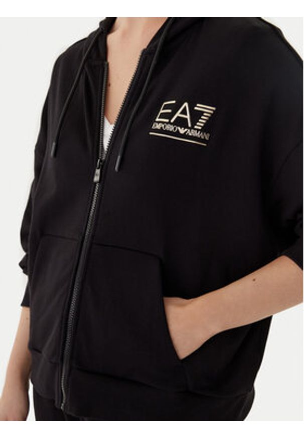 EA7 Emporio Armani Dres 7W000420 AF12473 MC021 Czarny Relaxed Fit. Kolor: czarny. Materiał: bawełna