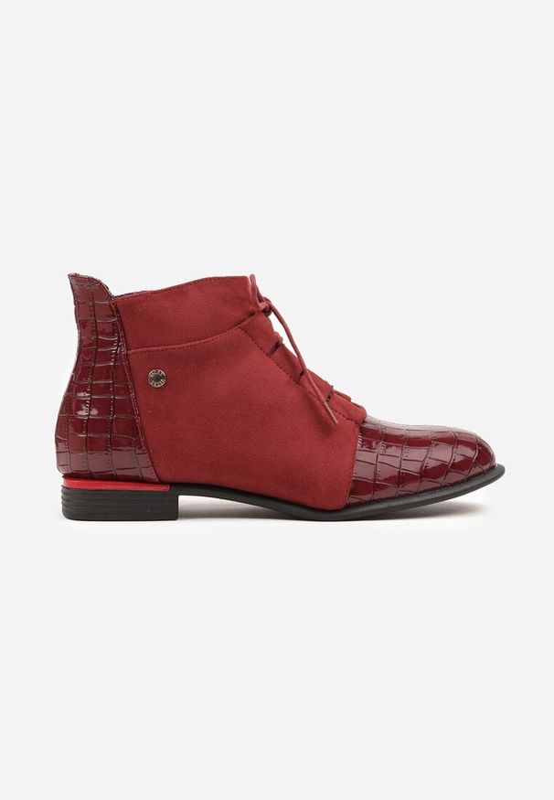 Born2be - Bordowe Lakierowane Botki Vices z Tłoczeniem Ozvila. Okazja: na co dzień. Zapięcie: zamek. Kolor: czerwony. Materiał: lakier. Styl: elegancki, casual