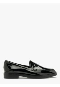 Ryłko - Lakierowane mokasyny damskie. Nosek buta: okrągły. Kolor: czarny. Materiał: lakier, skóra, syntetyk. Styl: street #1