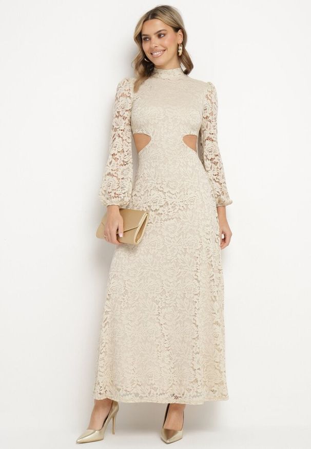 Born2be - Beżowa Rozkloszowana Sukienka Koktajlowa Ozdobiona Koronką z Odkrytymi Plecami Feliyana. Okazja: na imprezę. Kolor: beżowy. Materiał: koronka. Wzór: aplikacja, koronka. Styl: wizytowy