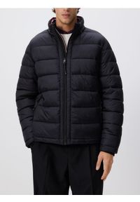 Reserved - Pikowana kurtka z chowanym kapturem - czarny. Kolor: czarny. Materiał: materiał #1