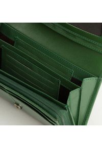 Wittchen - Damski portfel z gładkiej skóry poziomy zielony. Kolor: zielony. Materiał: skóra. Wzór: gładki #2