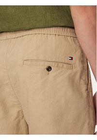 TOMMY HILFIGER - Tommy Hilfiger Szorty materiałowe Dover MW0MW44353 Khaki Regular Fit. Kolor: brązowy. Materiał: len #2