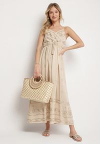 Born2be - Beżowa Rozkloszowana Sukienka na Ramiączkach z Wiskozy Zdobiona Haftem Ulonelitia. Okazja: na co dzień. Typ kołnierza: dekolt w serek. Kolor: beżowy. Materiał: wiskoza. Długość rękawa: na ramiączkach. Wzór: aplikacja, haft. Styl: casual, elegancki #7