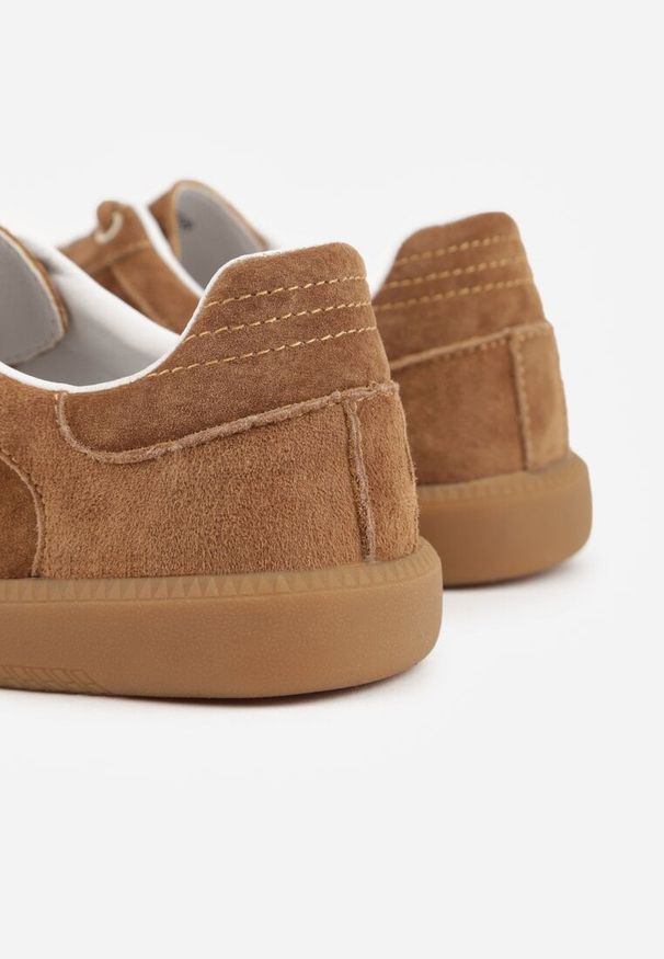 Renee - Brązowe Zamszowe Sneakersy z Wkładką ze Skóry Naturalnej w Stylu Tenisówek Adredine. Okazja: na co dzień. Kolor: brązowy. Materiał: zamsz, skóra