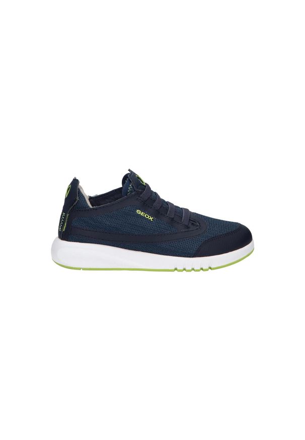 Geox Model J Aeranter Boy Kolor Niebieski. Kolor: niebieski. Materiał: tkanina, syntetyk
