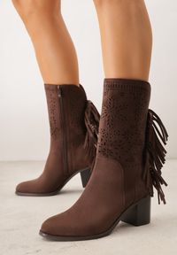 Renee - Ciemnobrązowe Botki Ażurowe Kowbojki z Wkładką ze Skóry Nauralnej i Frędzlami Cezive. Okazja: na co dzień. Kolor: brązowy. Materiał: skóra. Wzór: ażurowy. Styl: casual #1
