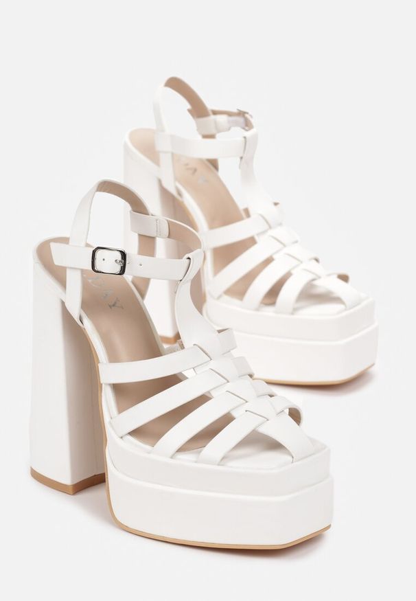 Born2be - Białe Sandały na Słupku i Platformie z Cienkimi Paskami i Sprzączką Trenity. Zapięcie: pasek. Kolor: biały. Obcas: na platformie