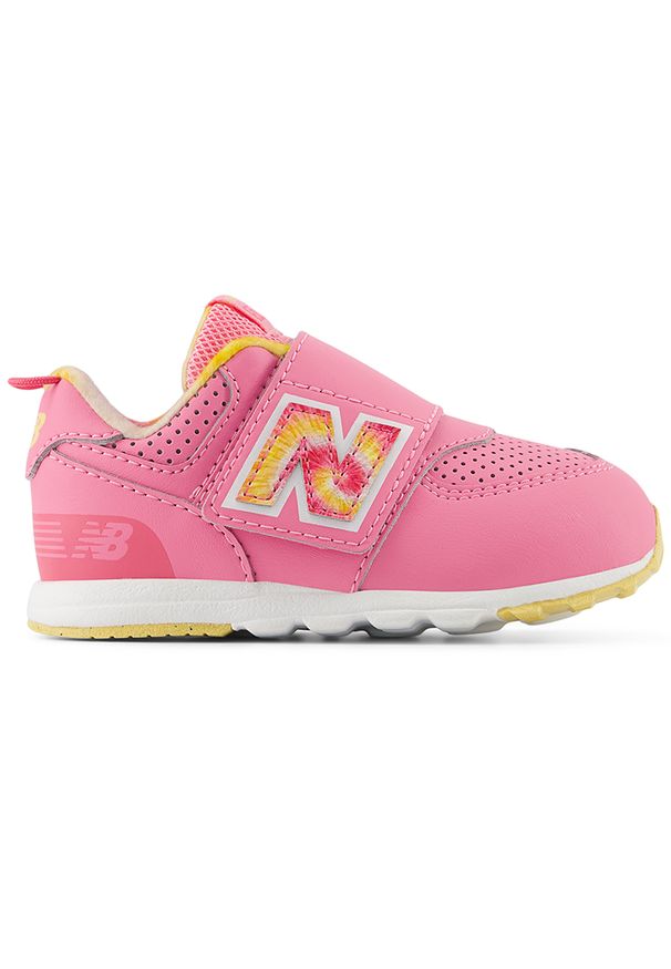 Buty niemowlęce New Balance NW574KP – różowe. Okazja: na co dzień. Zapięcie: rzepy. Kolor: różowy. Materiał: guma, syntetyk, materiał. Szerokość cholewki: normalna. Model: New Balance 574. Sport: turystyka piesza