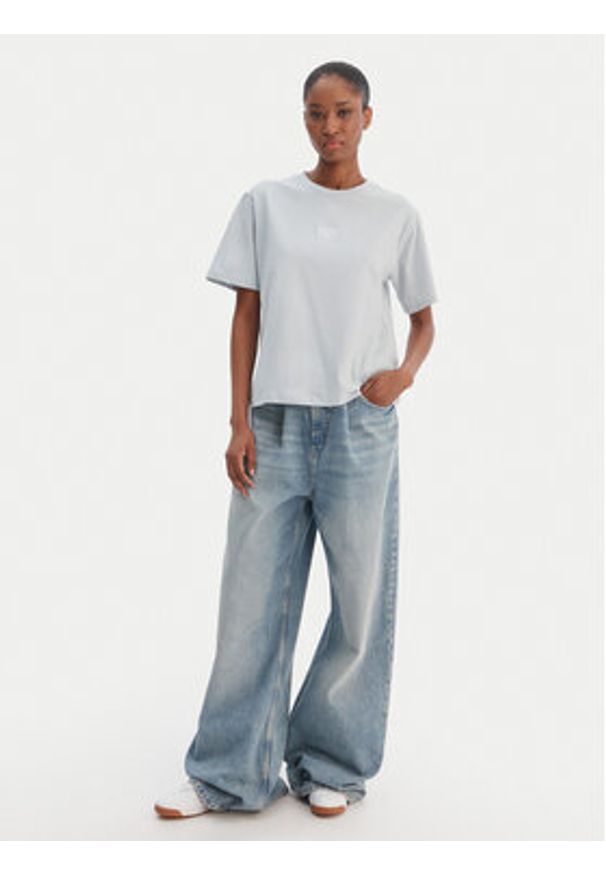 Reebok T-Shirt Suzie RK25505CCW Błękitny Relaxed Fit. Kolor: niebieski. Materiał: bawełna