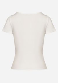 Born2be - Biały T-shirt z Wiskozą o Dopasowanym Kroju z Dekoltem w Serek Folarisse. Typ kołnierza: dekolt w serek. Kolor: biały. Materiał: wiskoza #4