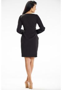 Awama - Elegancka kopertowa sukienka mini czarna. Kolor: czarny. Typ sukienki: kopertowe. Styl: elegancki. Długość: mini