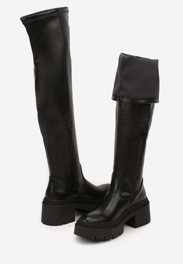 Renee - Czarne Kozaki Vices w Stylu Grunge z Wysoką Przylegającą Cholewką Gillie. Okazja: na co dzień, na imprezę. Kolor: czarny. Materiał: skóra. Szerokość cholewki: normalna. Styl: klasyczny, casual