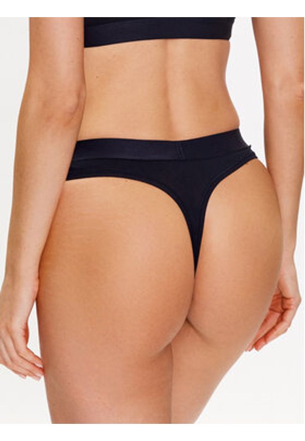 TOMMY HILFIGER - Tommy Hilfiger Stringi UW0UW04146 Granatowy. Kolor: niebieski. Materiał: bawełna