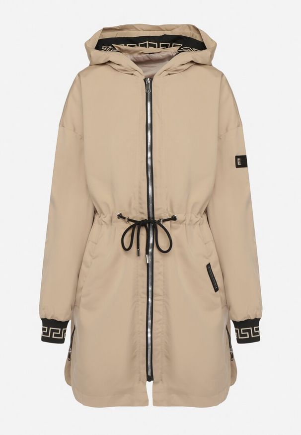 Born2be - Beżowa Kurtka Parka z Kapturem Ściągana w Pasie Troczkiem Mavanis. Okazja: na co dzień. Typ kołnierza: kaptur. Kolor: beżowy. Materiał: jeans. Długość rękawa: długi rękaw. Długość: długie. Styl: klasyczny, elegancki, casual