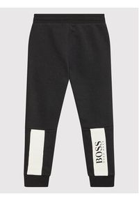 BOSS - Boss Spodnie dresowe J24753 S Czarny Regular Fit. Kolor: czarny. Materiał: bawełna