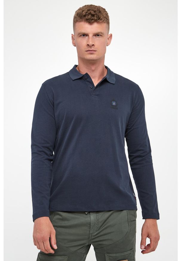 Aeronautica Militare - Polo męskie z długim rękawem AERONAUTICA MILITARE. Typ kołnierza: polo. Długość rękawa: długi rękaw. Długość: długie