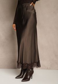 Renee - Brązowa Wiskozowa Spódnica Satynowa z Koronką Fedore. Okazja: na co dzień. Kolor: brązowy. Materiał: wiskoza, satyna, koronka. Wzór: koronka. Styl: casual, klasyczny #2