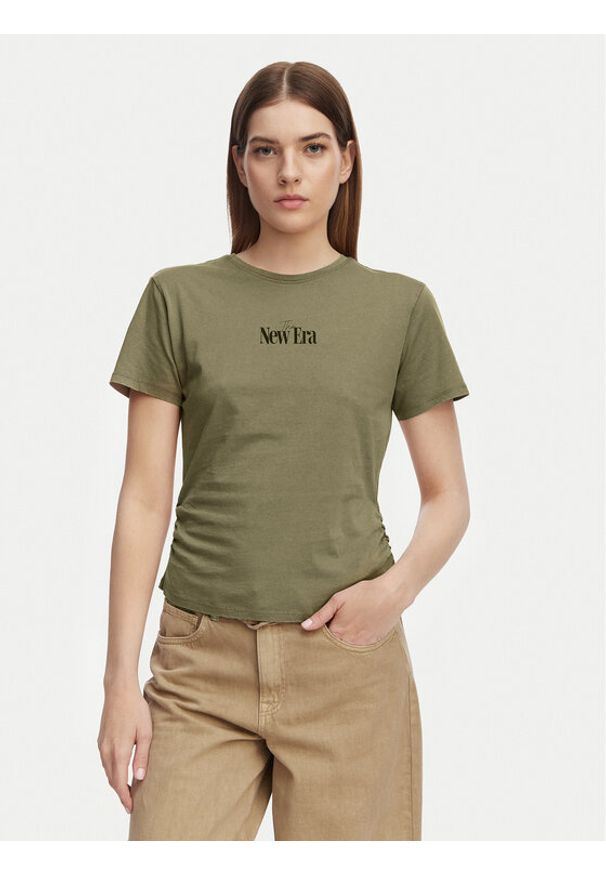 only - ONLY T-Shirt Lucy 15346760 Brązowy Regular Fit. Kolor: brązowy. Materiał: bawełna