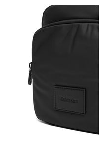 Calvin Klein Saszetka Puffer Utility Reporter LV04D3200G Czarny. Kolor: czarny. Materiał: materiał #2