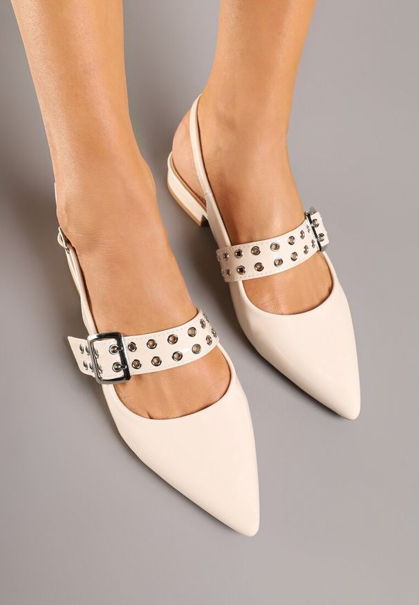 Renee - Beżowe Sandały Slingback ze Szpiczastym Noskiem i Paskiem z Klamerką Pollime. Okazja: na spotkanie biznesowe, do pracy, na co dzień, na imprezę. Nosek buta: szpiczasty. Zapięcie: pasek. Kolor: beżowy. Sezon: lato. Obcas: na obcasie. Styl: biznesowy, klasyczny, elegancki, casual. Wysokość obcasa: niski