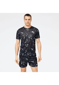 Koszulka męska New Balance MT21263BK – czarna. Kolor: czarny. Materiał: materiał, poliester. Sezon: lato. Sport: bieganie, fitness #1