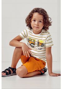 Mayoral T-shirt bawełniany dziecięcy kolor brązowy z nadrukiem. Okazja: na co dzień. Kolor: brązowy. Materiał: bawełna. Wzór: nadruk. Styl: casual
