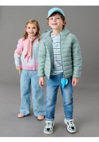 Sinsay - Jeansy chino z efektem sprania - niebieski. Kolor: niebieski