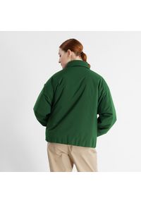 Kurtka damska New Balance WJ43506NWG – zielona. Kolor: zielony. Materiał: nylon. Styl: sportowy #2