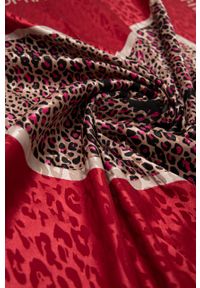 Liu Jo apaszka damska kolor czerwony wzorzysta. Kolor: czerwony. Materiał: tkanina