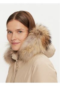 Woolrich Kurtka zimowa Arctic Raccoon CFWWOU0538FRUT0001 Beżowy Regular Fit. Kolor: beżowy. Materiał: syntetyk. Sezon: zima