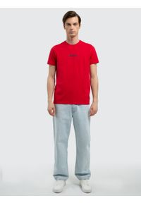 Big-Star - Koszulka męska z niewielkim logo BIG STAR na piersi czerwona Techson 603. Kolor: czerwony. Materiał: jeans, materiał, bawełna. Wzór: nadruk. Styl: wakacyjny, sportowy, klasyczny, elegancki #3