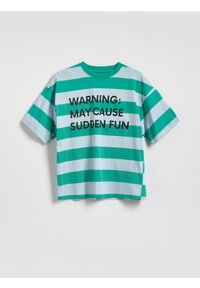 Reserved - Bawełniany t-shirt w paski - jasnoniebieski. Kolor: niebieski. Materiał: bawełna. Wzór: paski