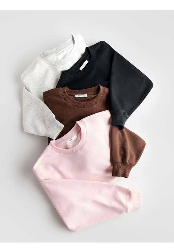 Reserved - Bawełniana bluza - ciemnobrązowy. Kolor: brązowy. Materiał: bawełna. Wzór: gładki