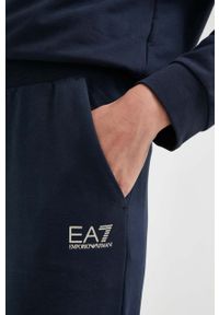 EA7 Emporio Armani spodnie dresowe kolor granatowy gładkie. Kolor: niebieski. Materiał: dzianina, dresówka. Wzór: gładki #2