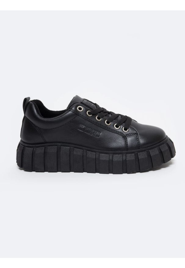 Big-Star - Sneakersy damskie czarne MM274617 906. Okazja: na spacer, na co dzień. Nosek buta: okrągły. Kolor: czarny. Materiał: skóra ekologiczna, guma. Sport: turystyka piesza
