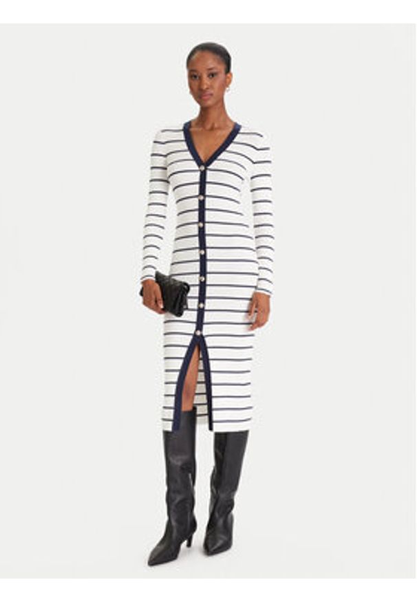 Guess Sukienka dzianinowa W5YK98 Z2YK2 Biały Slim Fit. Kolor: biały. Materiał: wiskoza