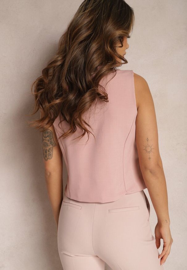 Renee - Różowa Elegancka Kamizelka w Garniturowym Stylu Sylvenie. Okazja: do pracy. Kolor: różowy. Materiał: jeans, tkanina. Wzór: aplikacja. Styl: elegancki