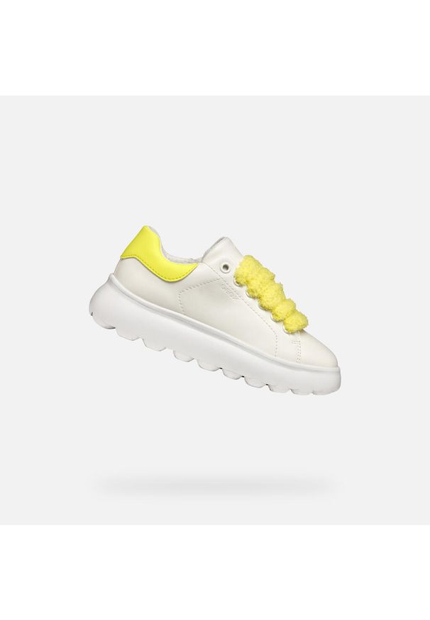 Geox - Buty GEOX J PUFFYPOP GIRL Biały. Kolor: żółty, biały, wielokolorowy. Materiał: tkanina, syntetyk. Sport: turystyka piesza