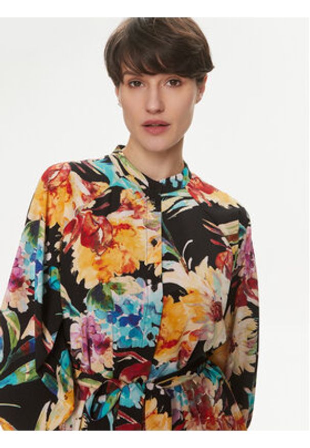 Vero Moda Sukienka koszulowa Siw Cari 10300381 Czarny Regular Fit. Kolor: czarny. Materiał: syntetyk. Typ sukienki: koszulowe