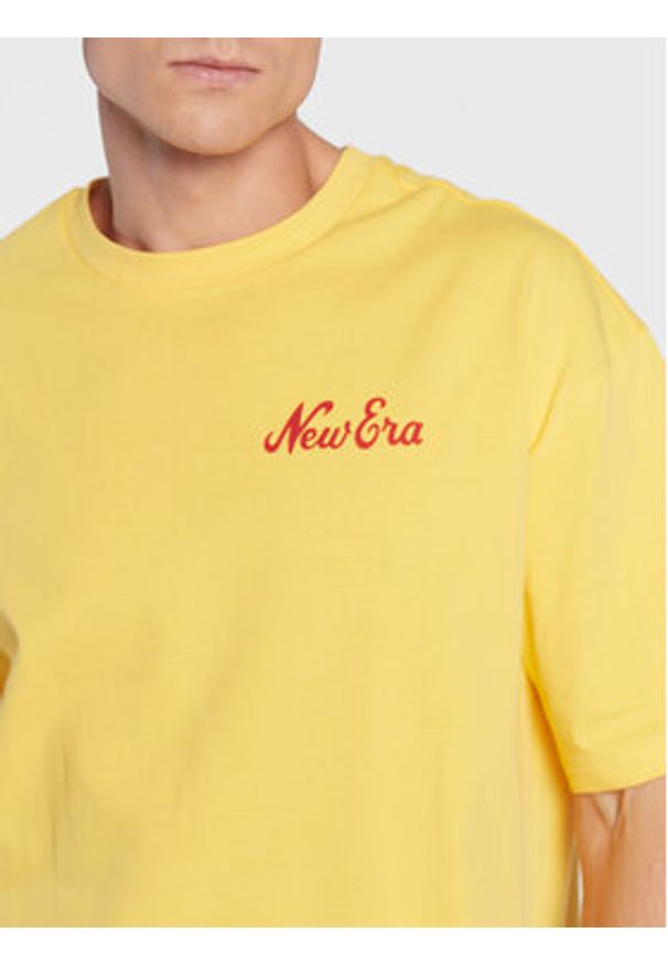 New Era T-Shirt Food Graphic 60284764 Żółty Oversize. Kolor: żółty. Materiał: bawełna